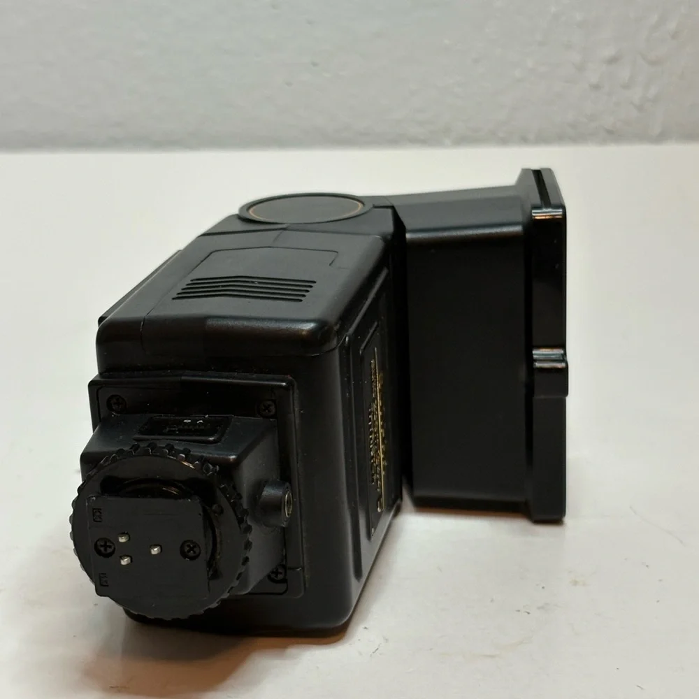 Auto Zoom 344D Camera Flash - Black